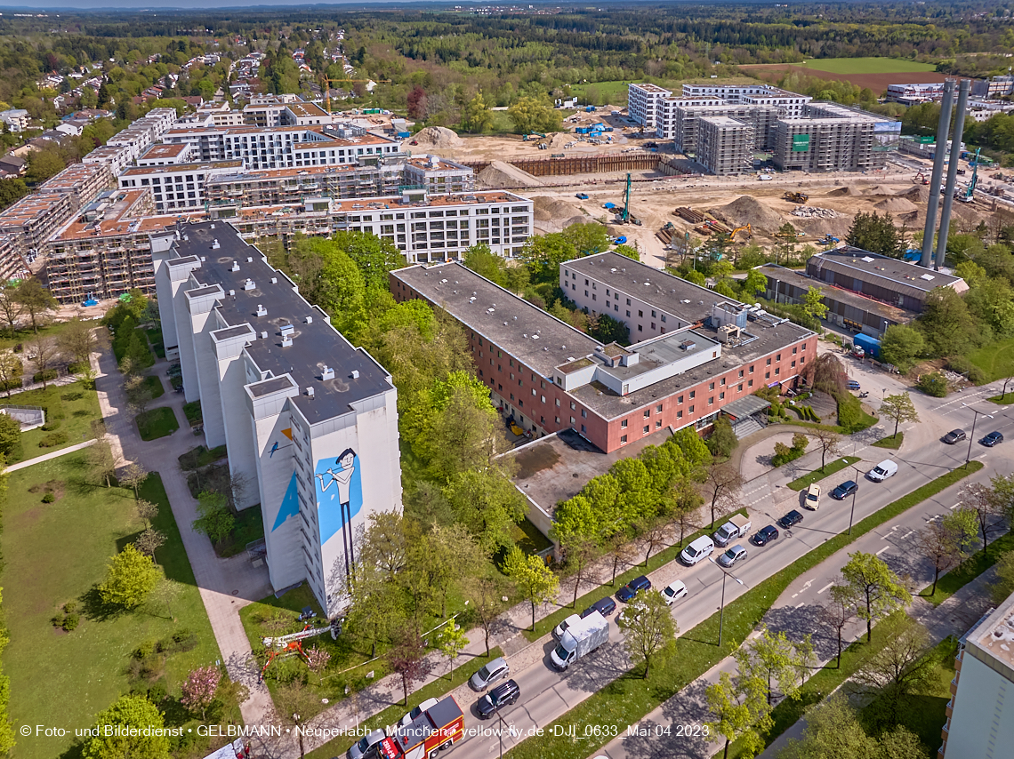 04.05.2023 - Luftbilder vom Alexisqaurtier und Pandion Verde in Neuperlach